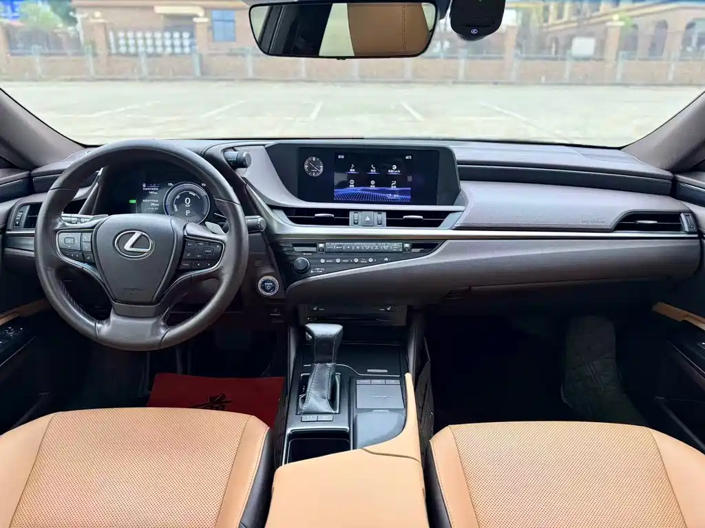 Lexus ES — миниатюра 7