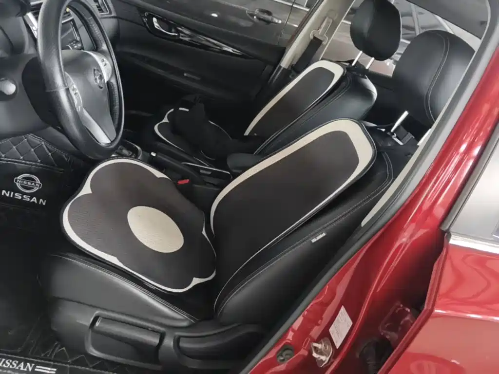 Nissan Tiida — миниатюра 15