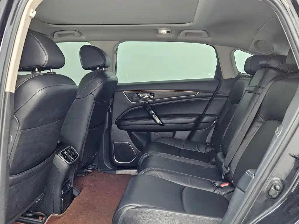 Honda Avancier 2019 240TURBO Premium