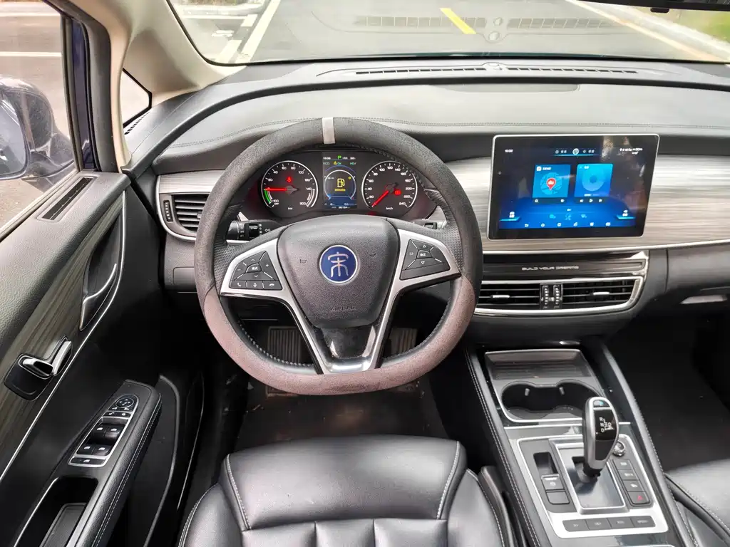 BYD MAX New Energy — миниатюра 8