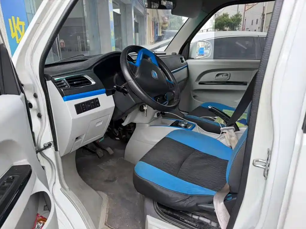 Jinbei Hiace EV — миниатюра 3