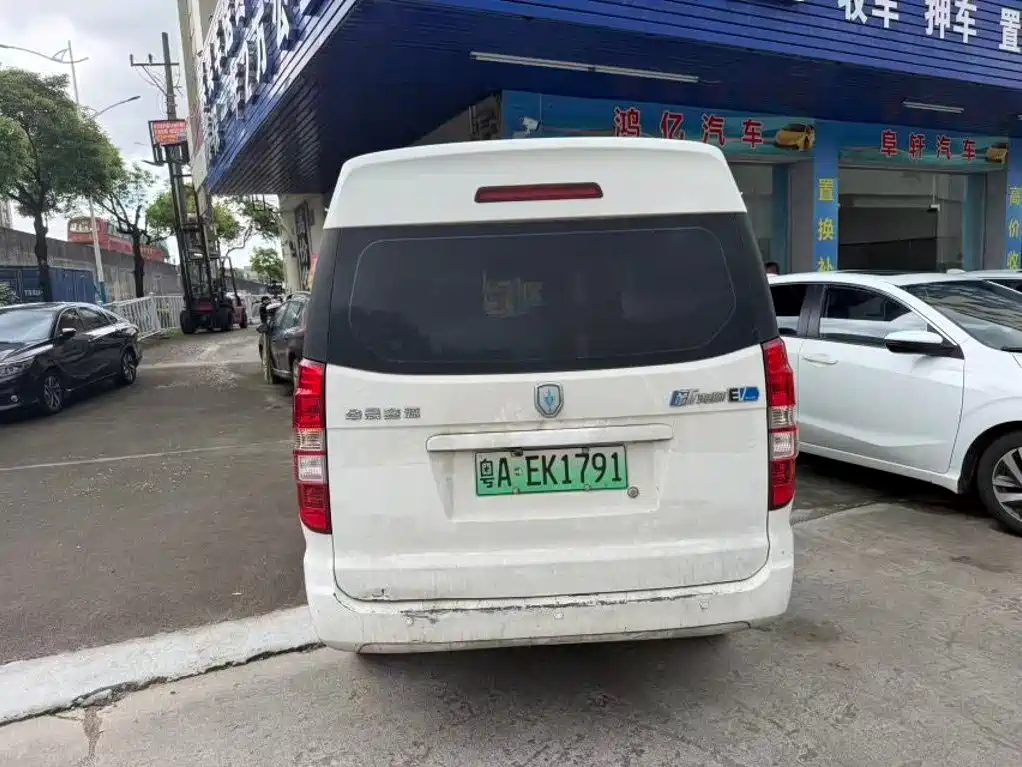 Jinbei Hiace EV — миниатюра 5