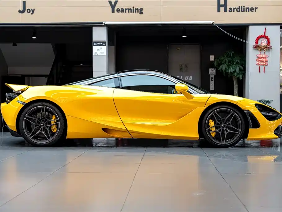 McLaren 720S 2017 4.0T Coupe