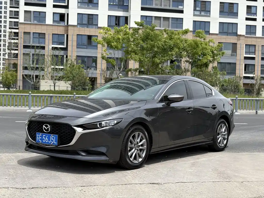 Mazda 3 Axela 2022