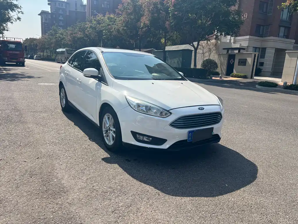 Ford Focus — миниатюра 3