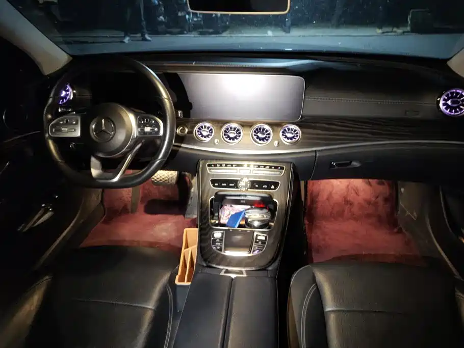 Mercedes-Benz E-Class — миниатюра 12