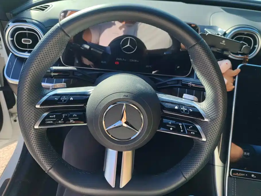 Mercedes-Benz C-Class — миниатюра 15
