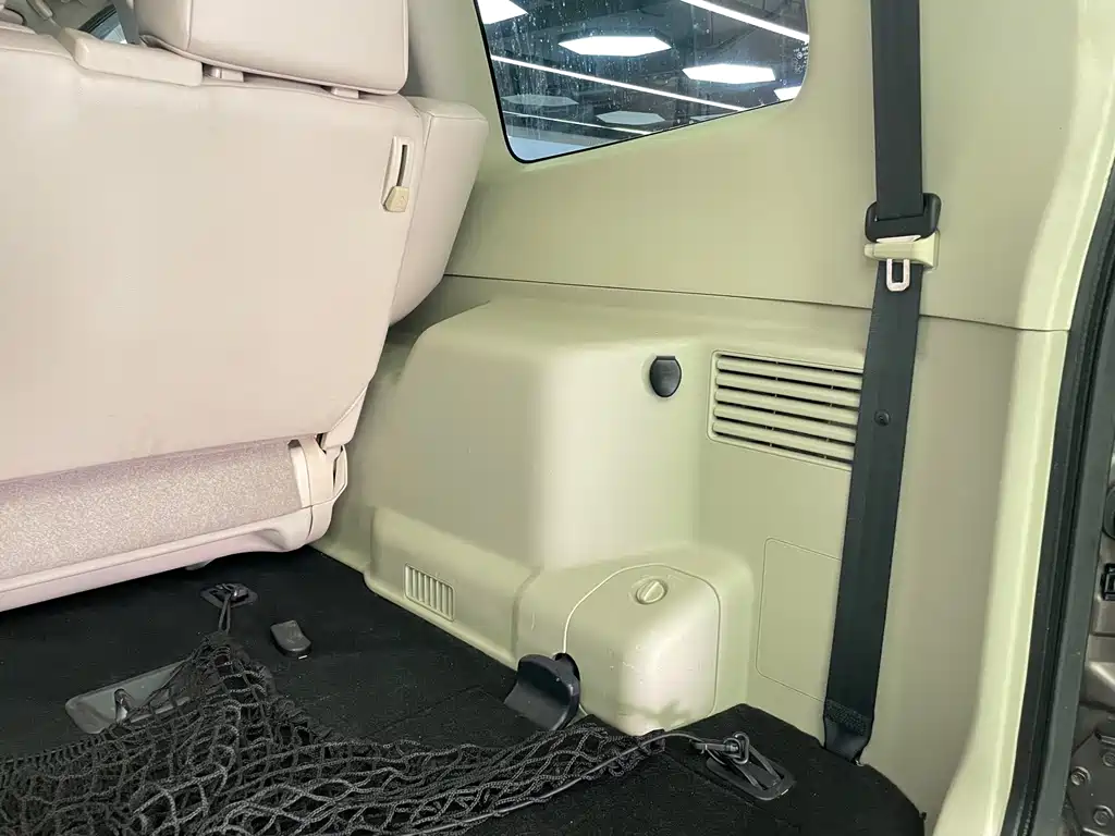 Mitsubishi Pajero (Import) — миниатюра 51