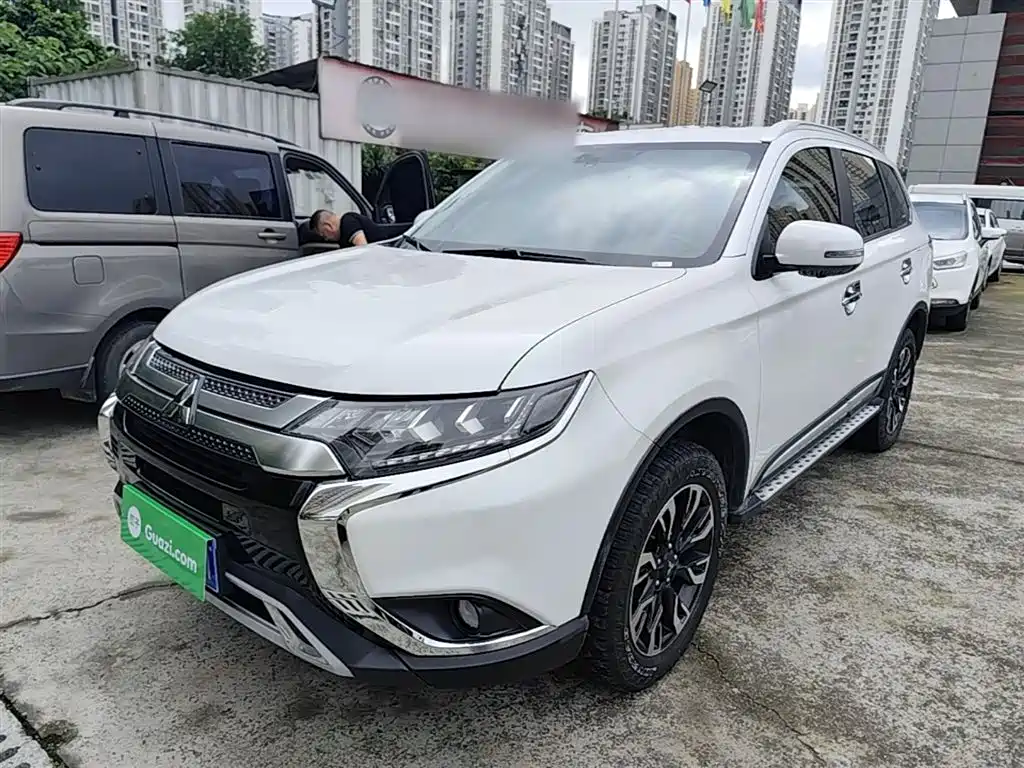 Mitsubishi Outlander 2019