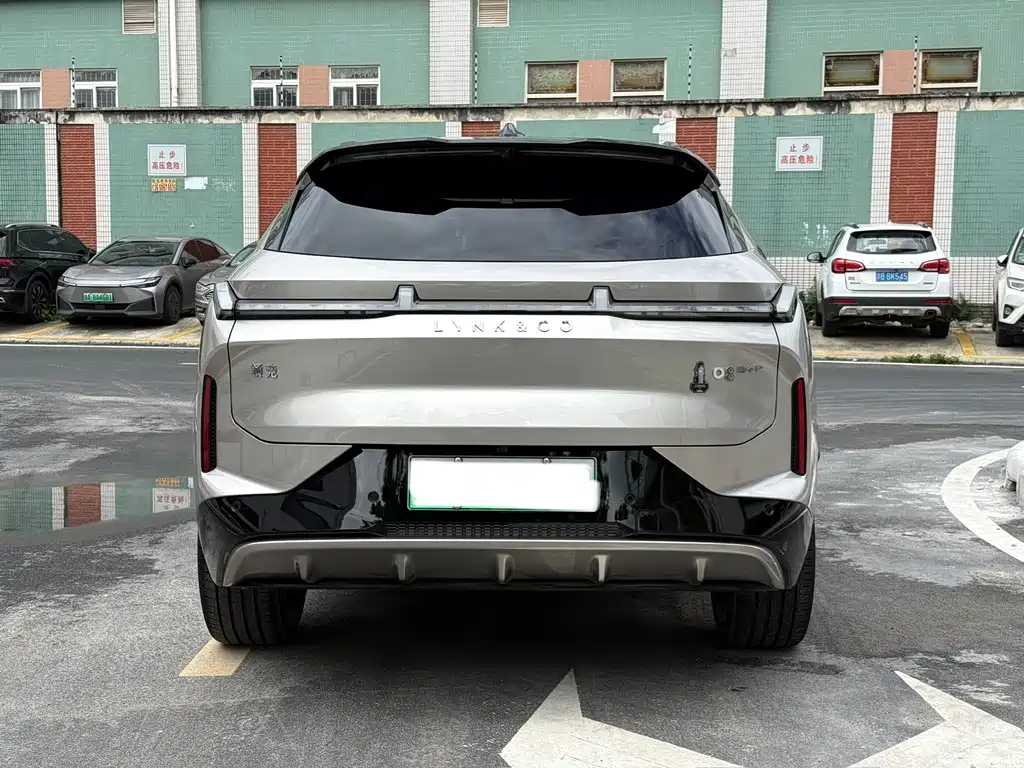 Lynk & Co 08 EM-P — миниатюра 5