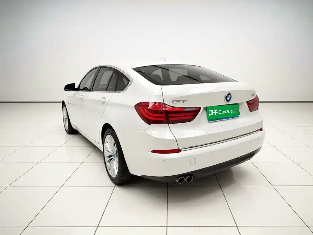 BMW 5 Series GT — миниатюра 4