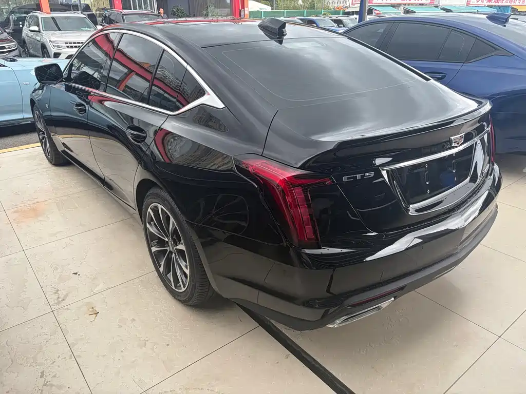 Cadillac CT5 — миниатюра 4