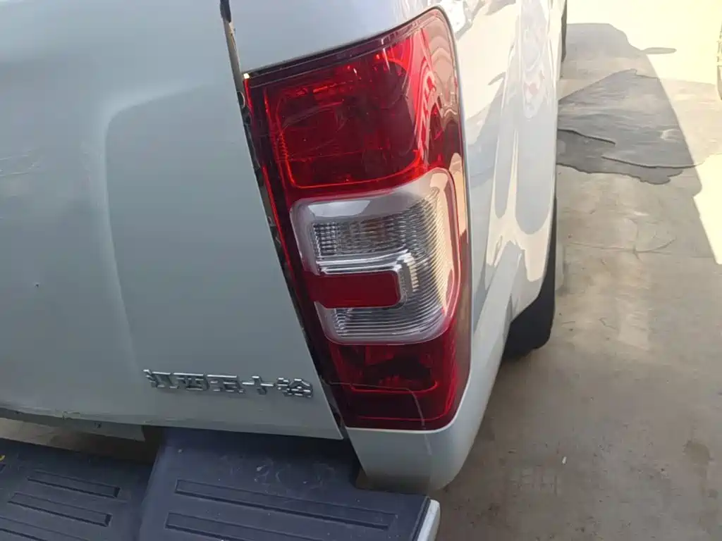 Isuzu RE-MAX Ruimai — миниатюра 8