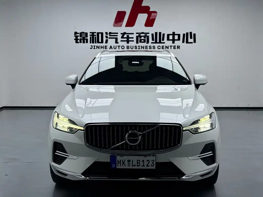 Volvo XC60 PHEV — миниатюра 2