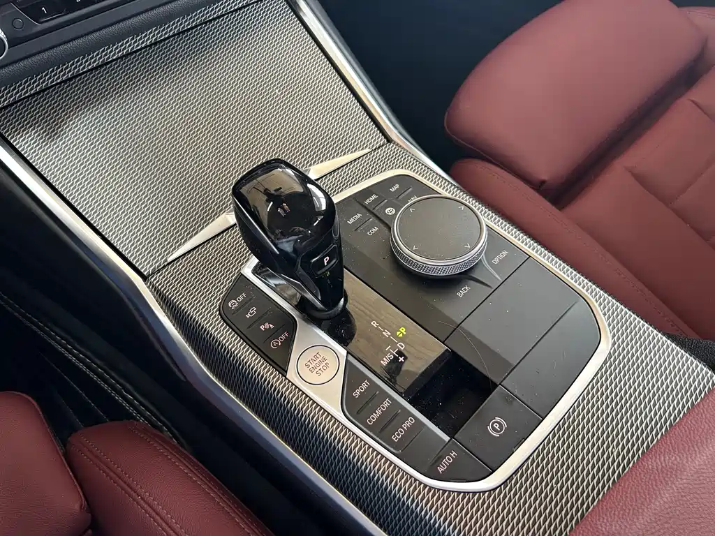 BMW 3 Series — миниатюра 11