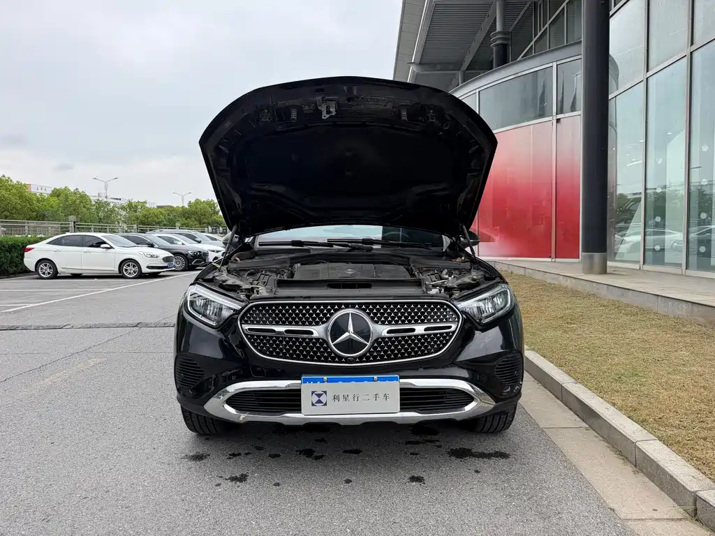 Mercedes-Benz GLC 2024 GLC 260 L 4MATIC 5 мест