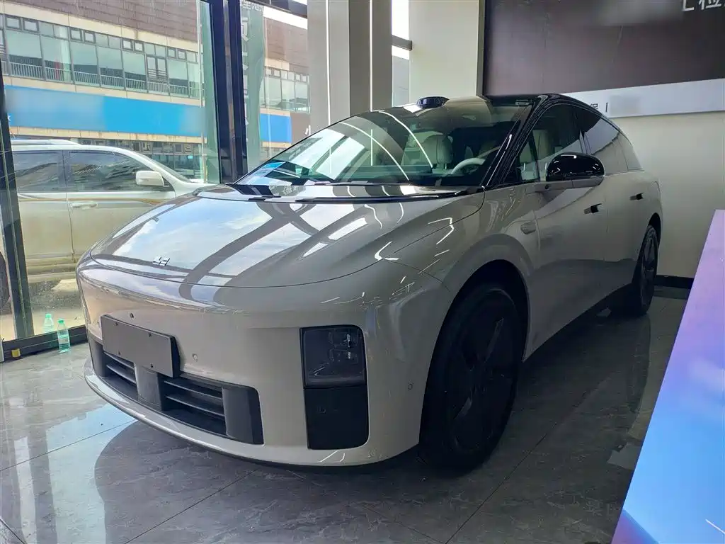 Li Auto 理想i6 2025