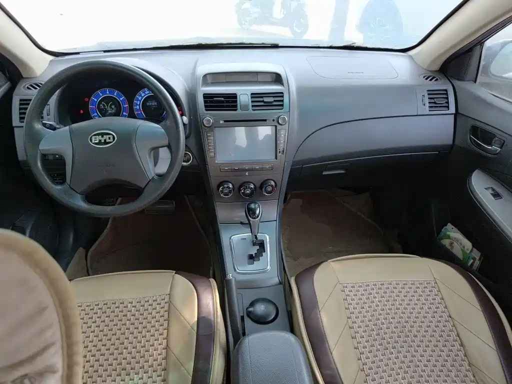 BYD L3 — миниатюра 10