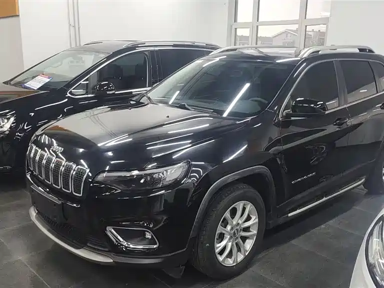Jeep Cherokee 2020