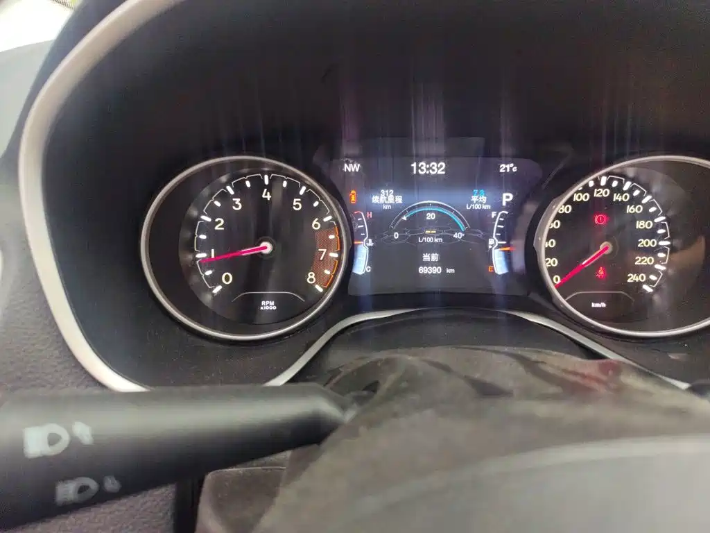 Jeep Compass — миниатюра 8