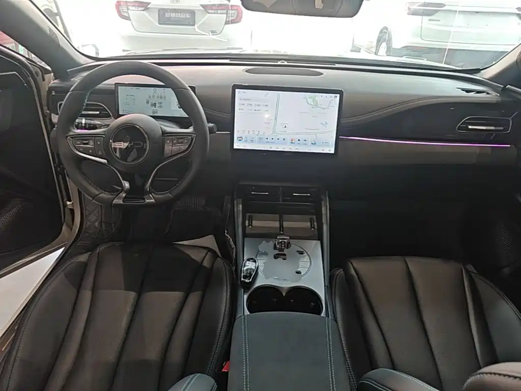 BYD Seal 06 06 2025 DM-i Smart Drive 120KM