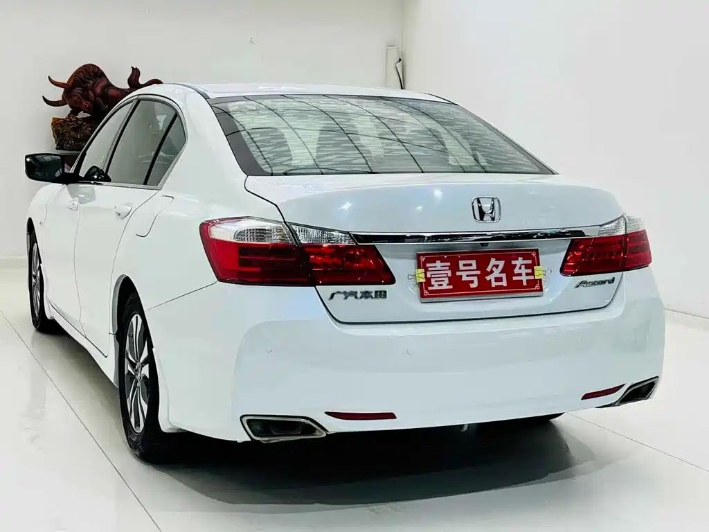 Honda Accord — миниатюра 5