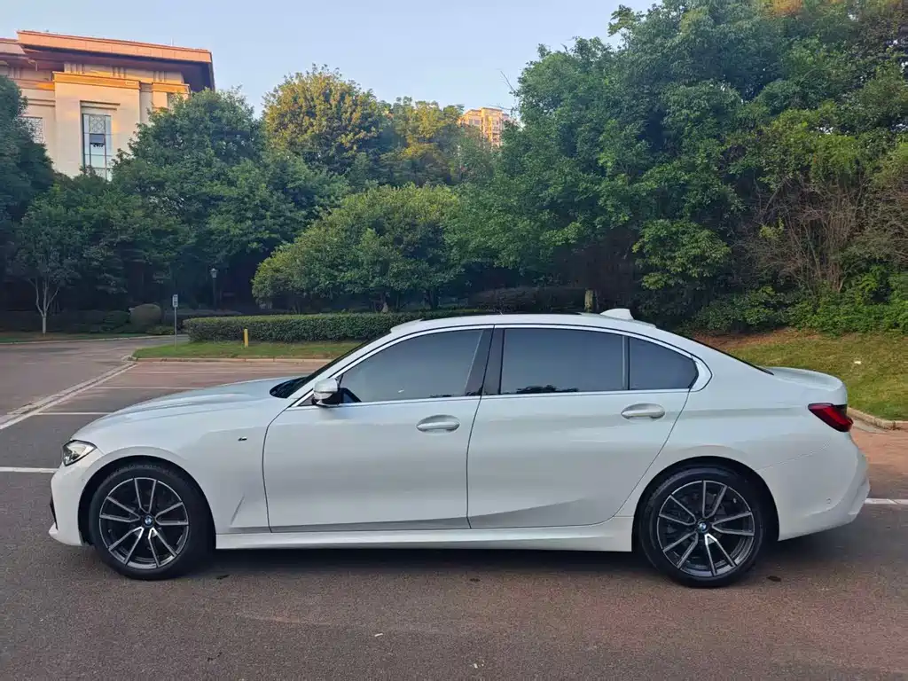BMW 3 Series — миниатюра 16