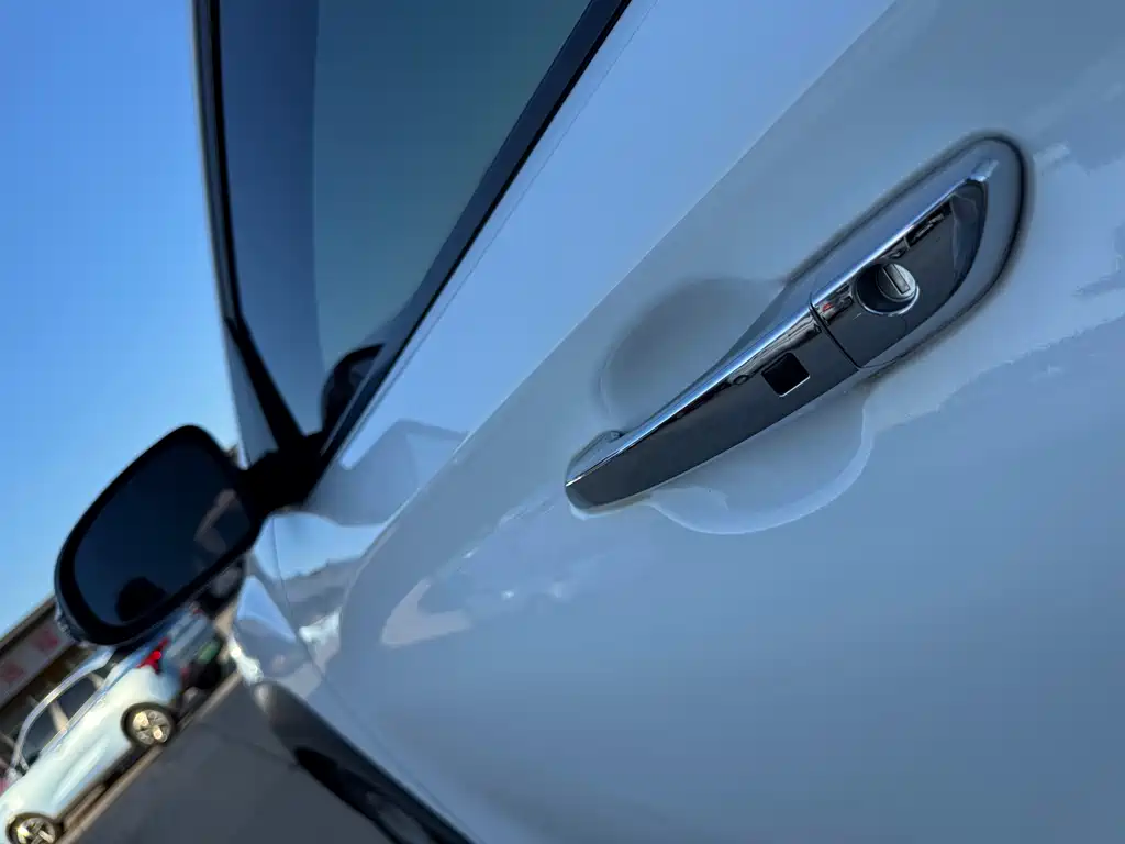Hyundai Kona Electric — миниатюра 7