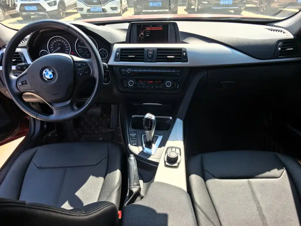 BMW 3 Series — миниатюра 9