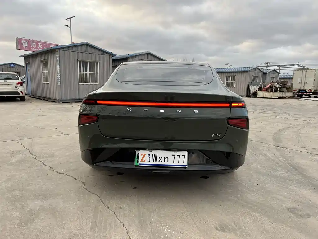 XIAOPENG P7