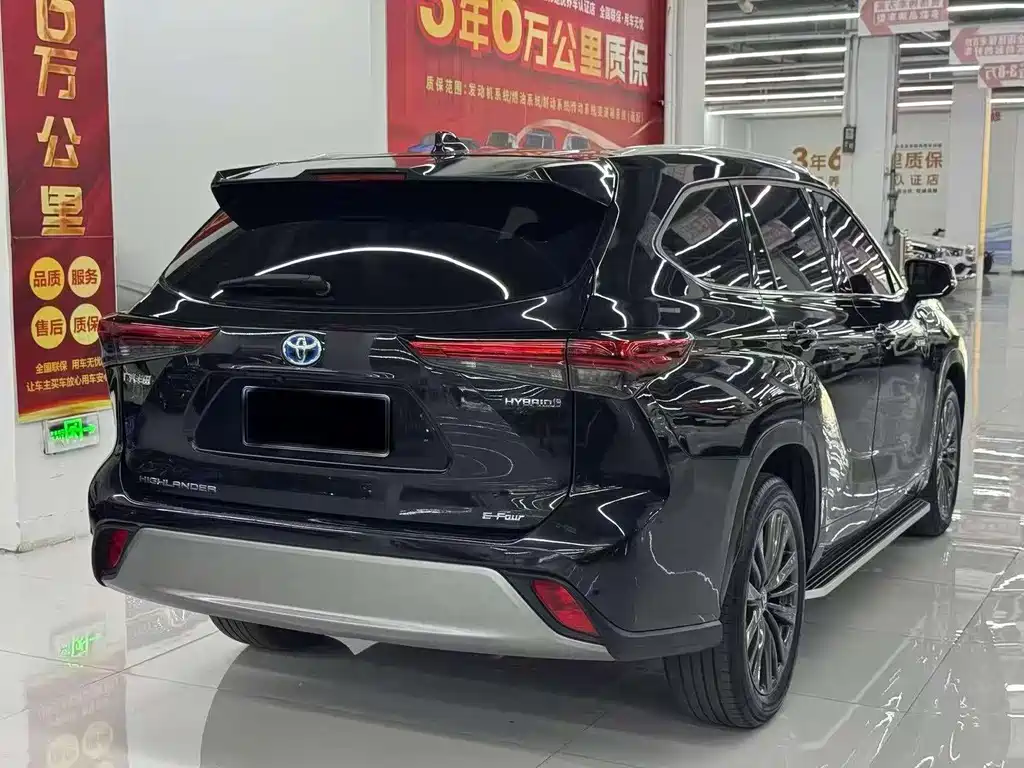 Toyota Highlander — миниатюра 9