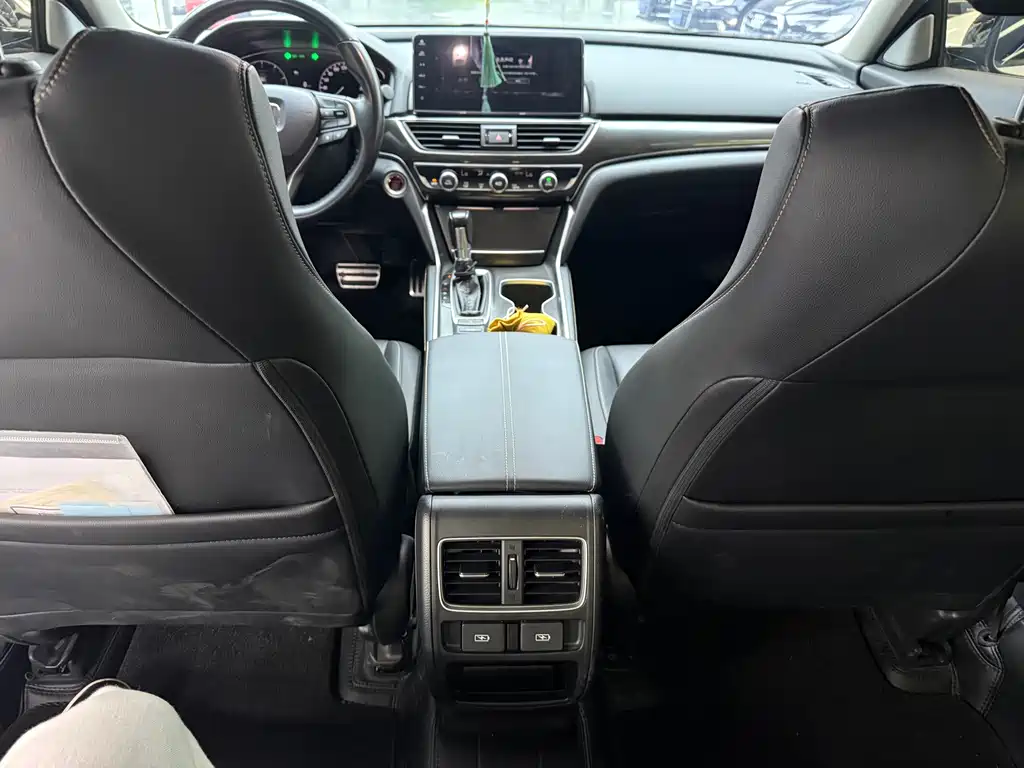 Honda Accord — миниатюра 14