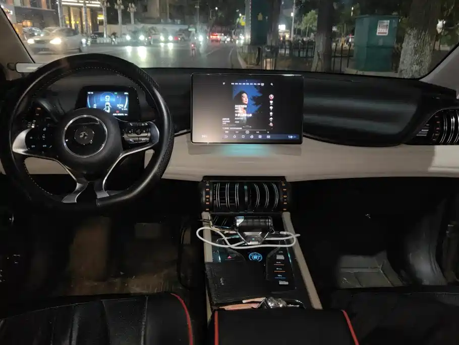 BYD Yuan Plus — миниатюра 12