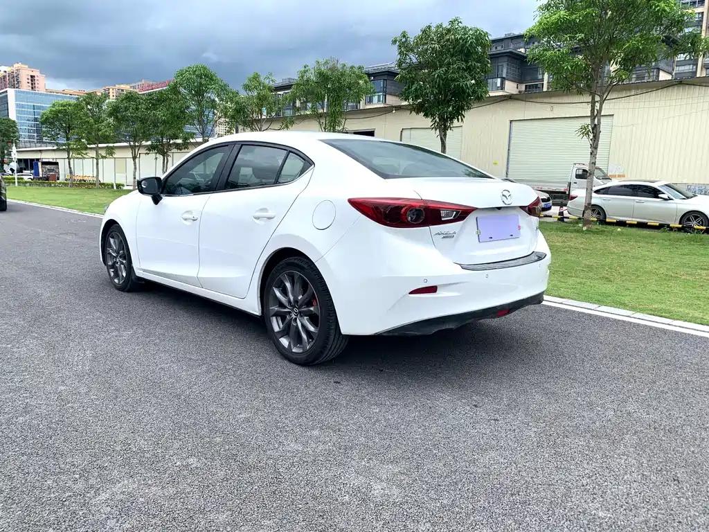 Mazda 3 Axela — миниатюра 4