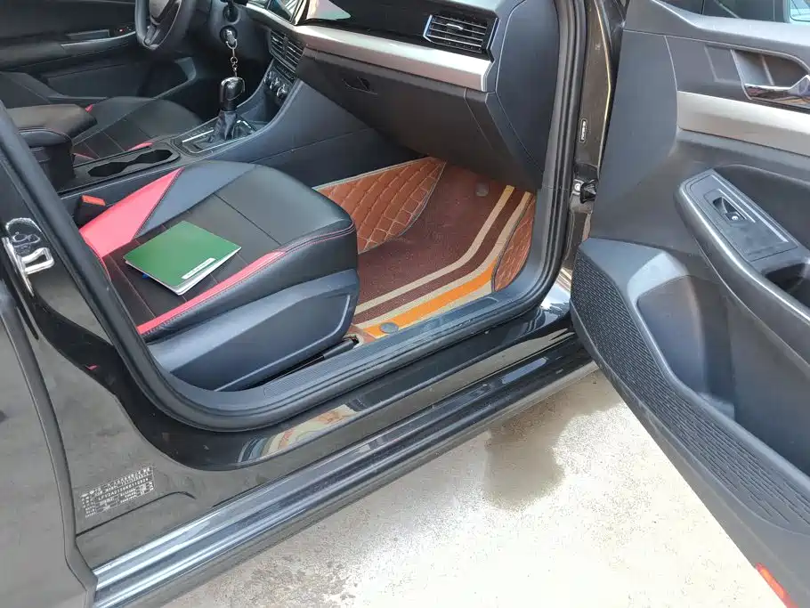 Volkswagen Bora — миниатюра 8