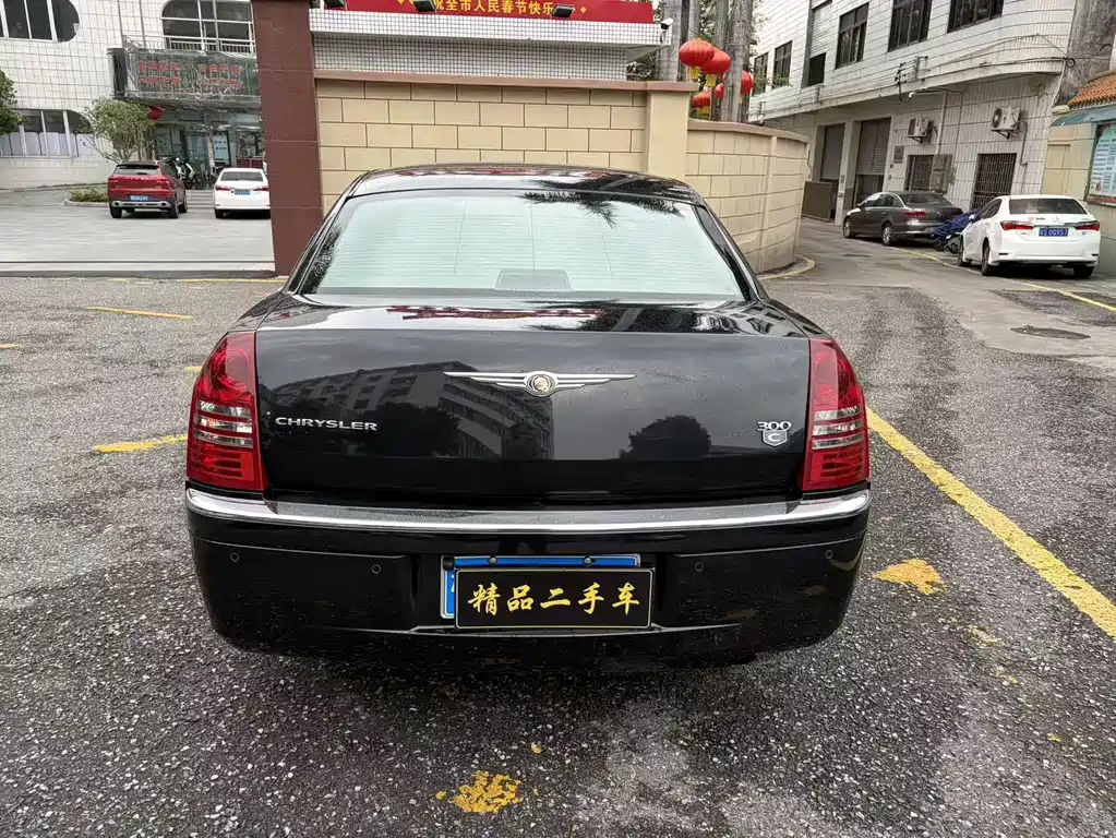 Chrysler 300C — миниатюра 6