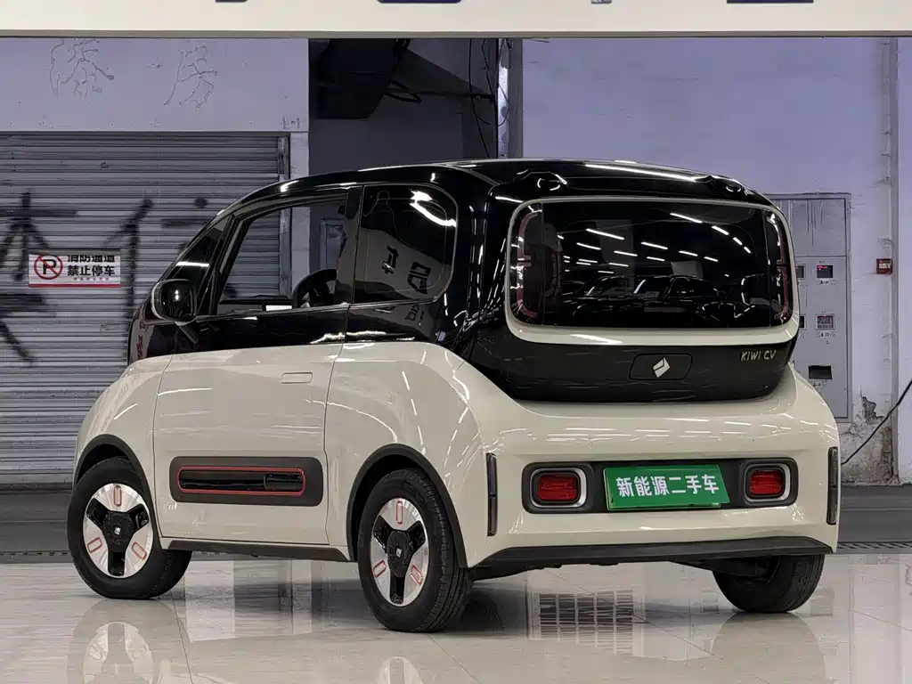 Baojun KiWi EV — миниатюра 7