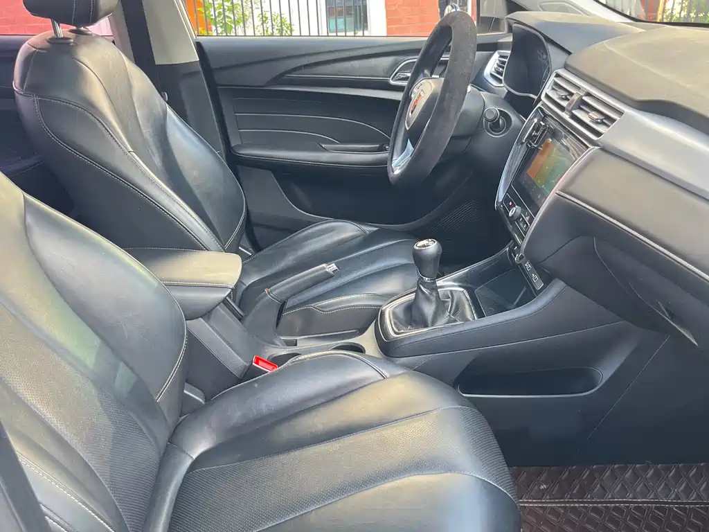 Roewe i5 2020 1.5L MT 4G