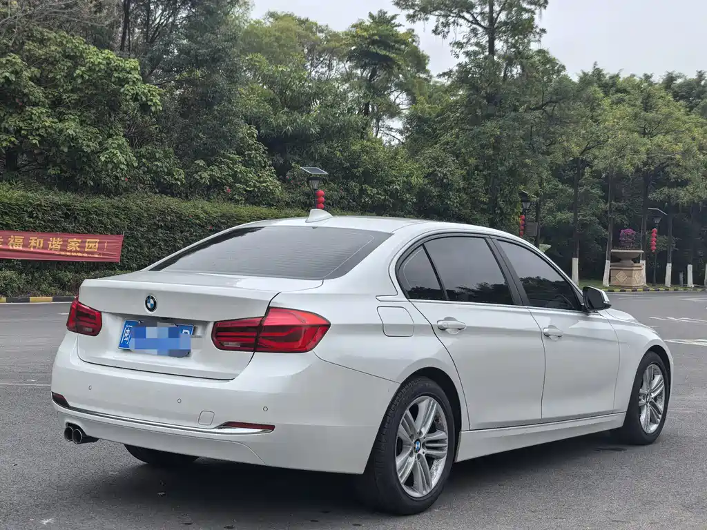 BMW 3 Series — миниатюра 7