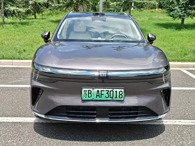 2025 Zeekr 7X