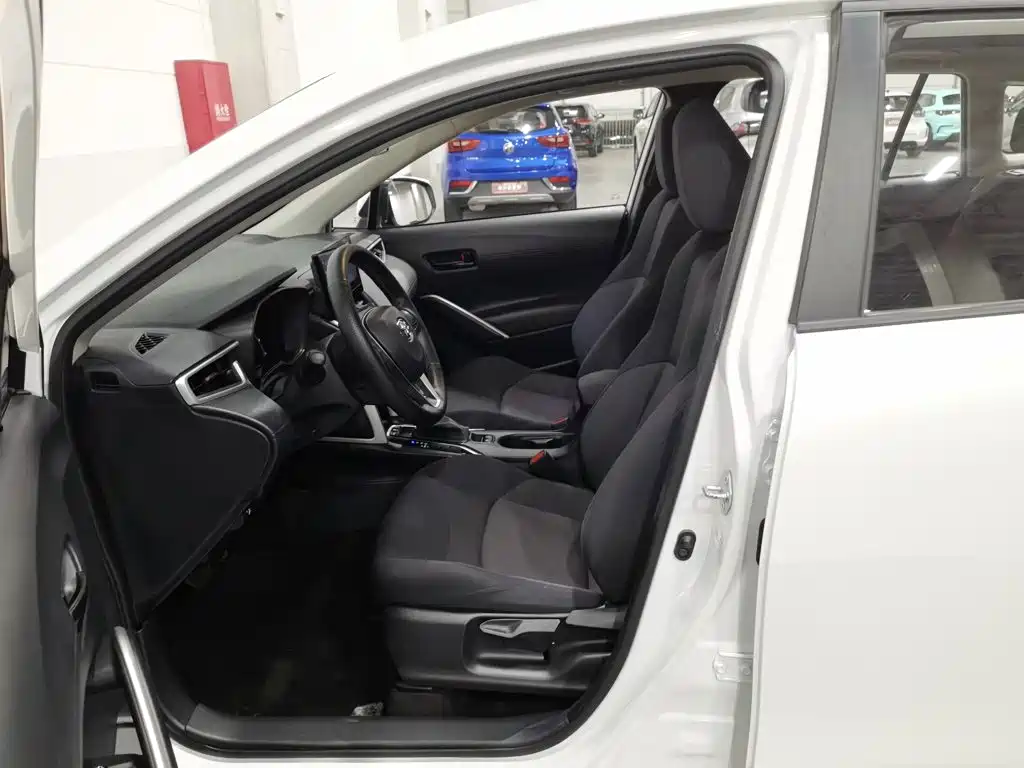 Toyota Frontlander — миниатюра 10