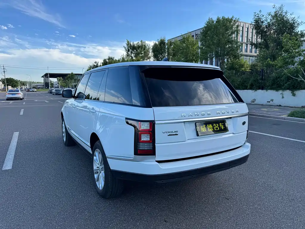 Land Rover Range Rover — миниатюра 5