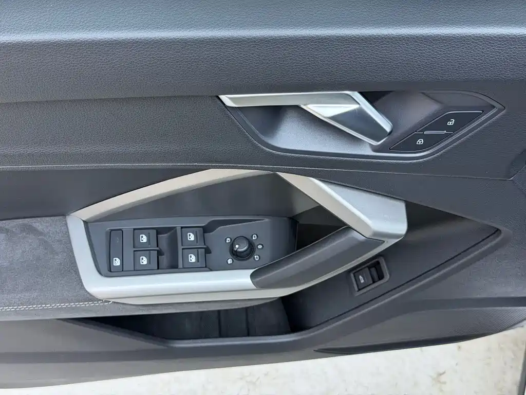 Audi Q3 — миниатюра 4