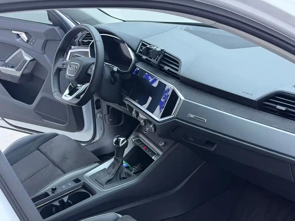 Audi Q3 — миниатюра 13