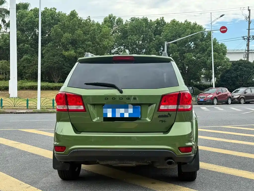 Dodge Journey — миниатюра 21
