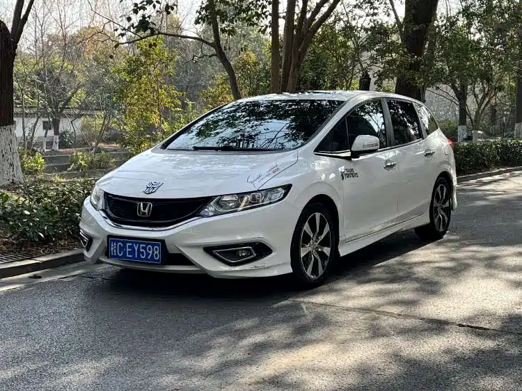 Honda Jade 2014