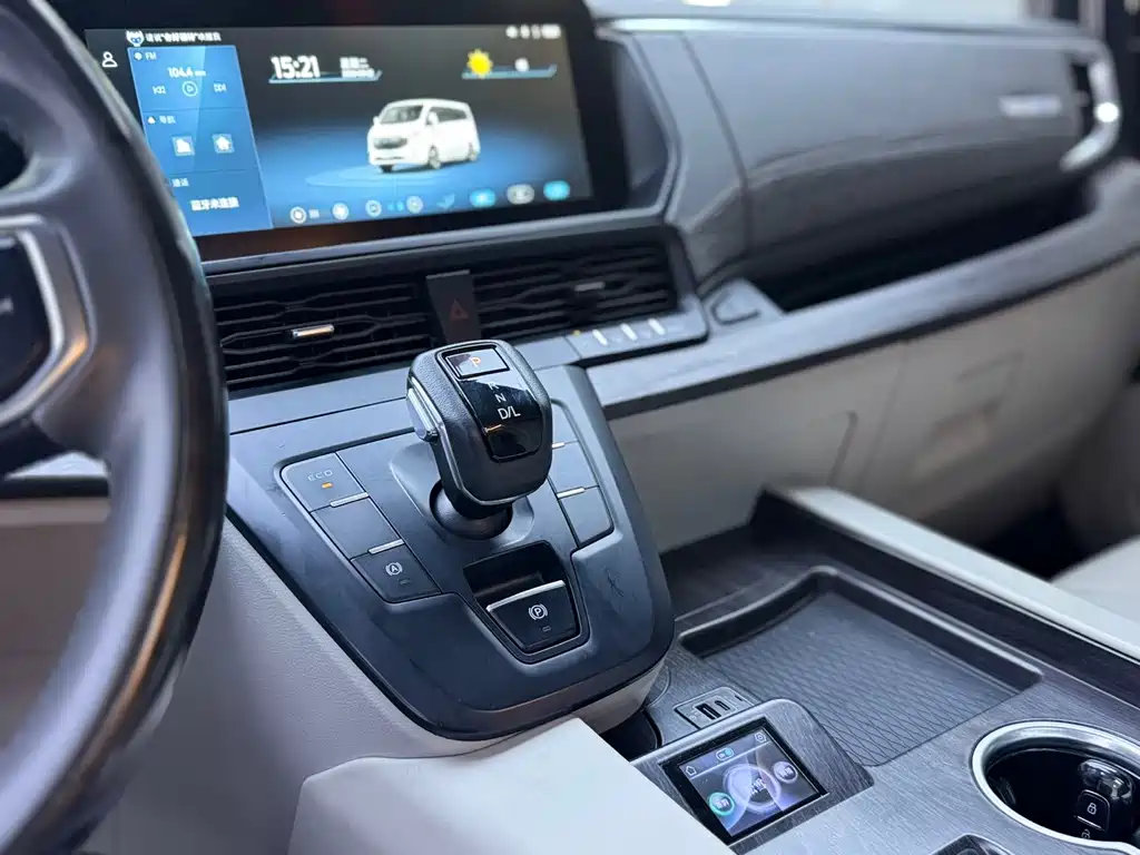 Ford Tourneo — миниатюра 5