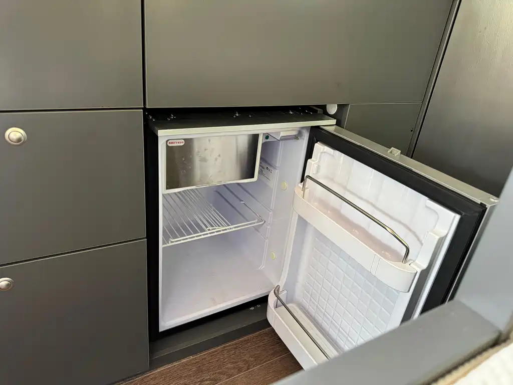 MAXUS V90 RV — миниатюра 24