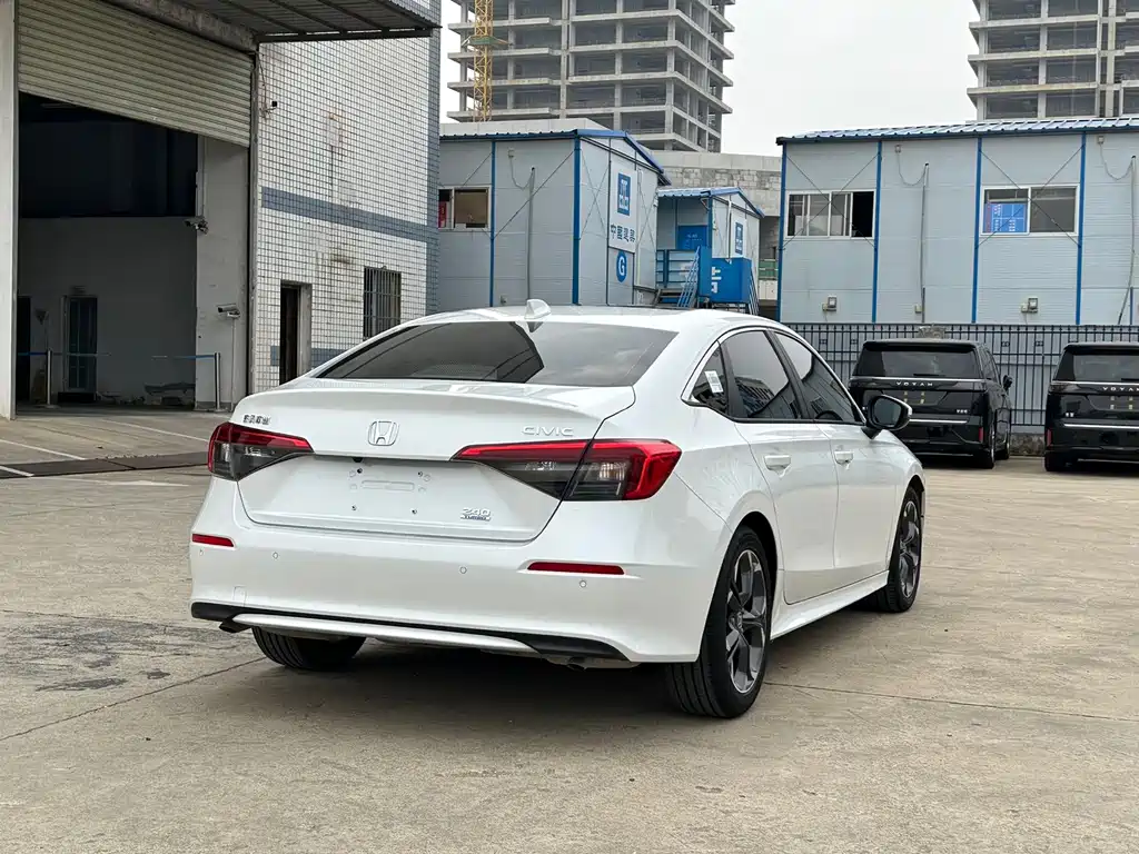 Honda Civic — миниатюра 5