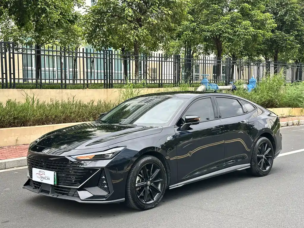 Changan UNI-V iDD